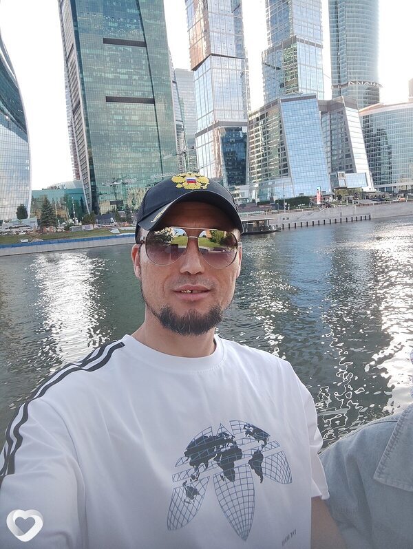 Саша, 39, Москве — анкета №582452