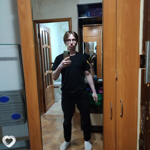 Александр, 19, Москве — анкета №583387