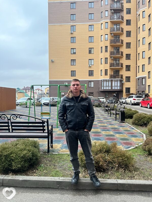 Антонио, 26, Артеме — анкета №583548