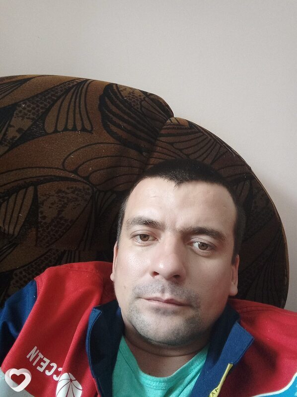 Виктор, 35, Ершове — анкета №587021