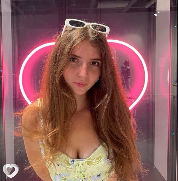 Алина, 21, Солигорске — анкета №588567