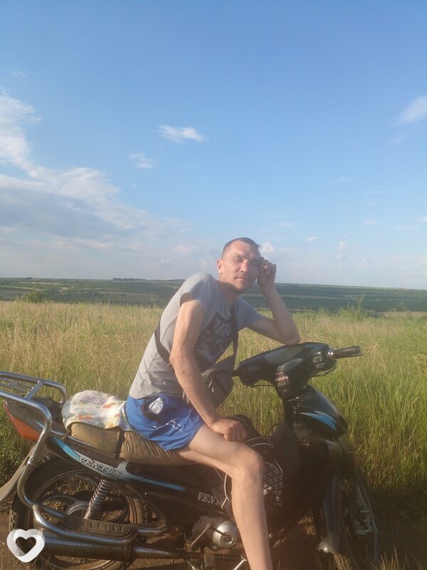 Виктор, 46, Снежном — анкета №588220