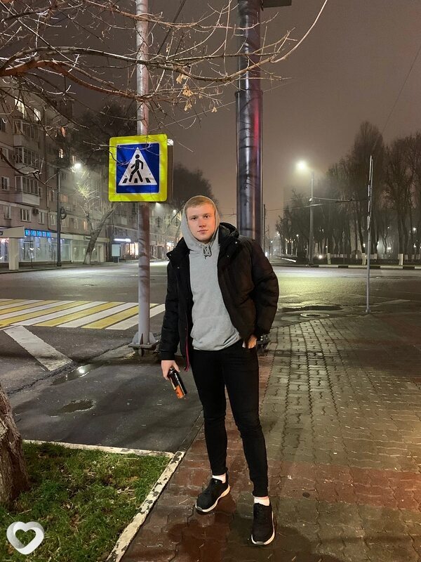 Денис, 25, Москве — анкета №589329