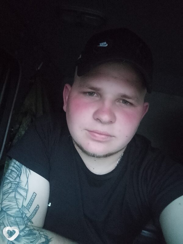 Денис, 28, Миллерове — анкета №589696