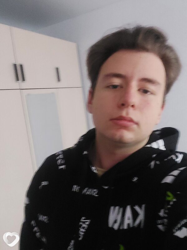 Иван, 21, Москве — анкета №591863