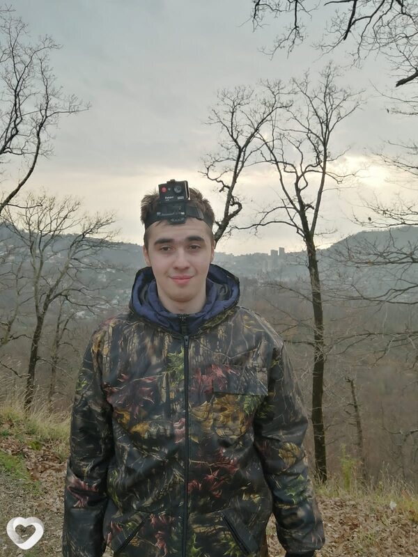 Михаил, 23, Екатеринбурге — анкета №593198