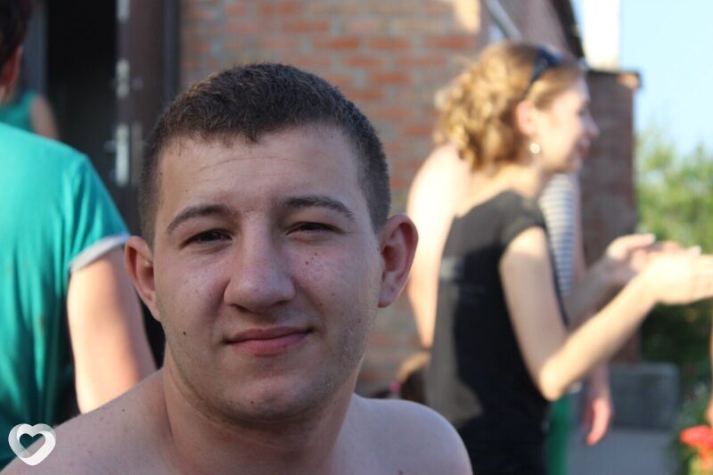 Валера, 33, Ростове-на-Дону — анкета №593433