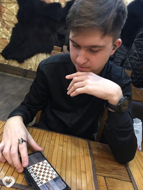 Кирилл, 22, Омске — анкета №595516