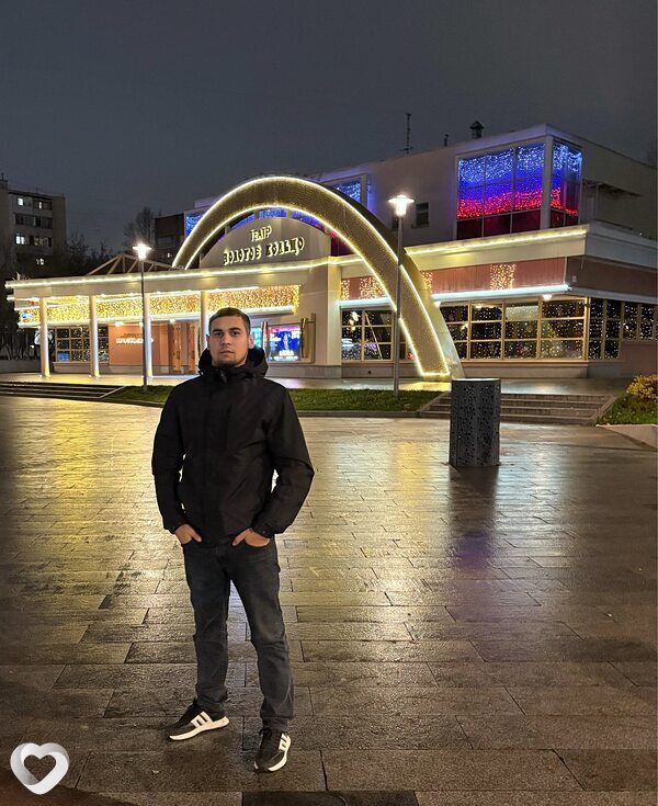 Миша, 26, Москве — анкета №598057