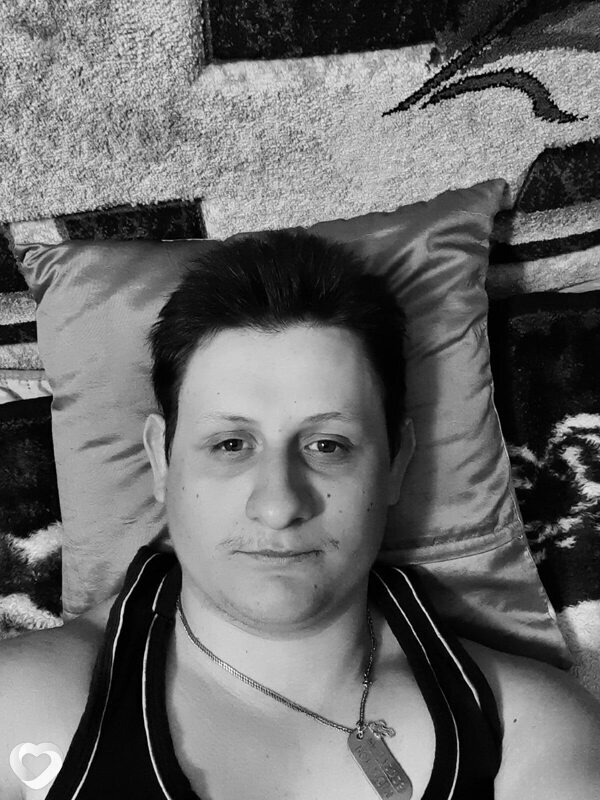 Артём, 27, Севске — анкета №598250