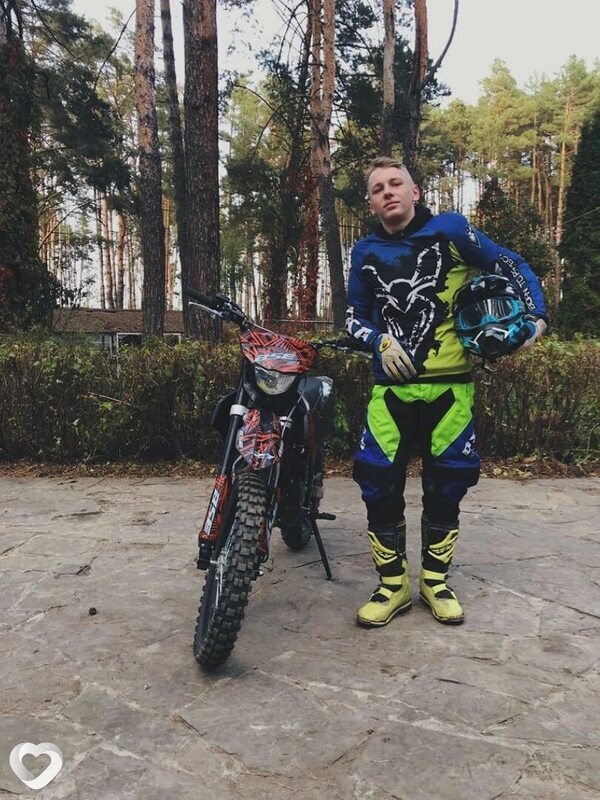 Александр, 22, Москве — анкета №602465