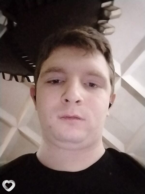 Толик, 23, Харькове — анкета №602600