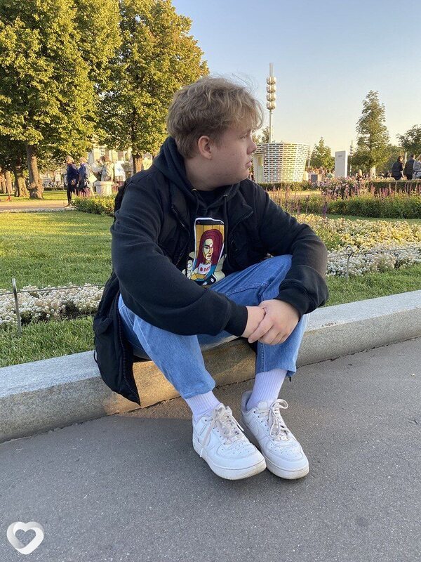 Иван, 21, Москве — анкета №603446