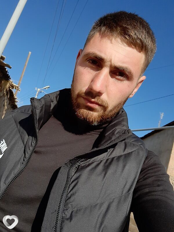 Жора, 27, Барнауле — анкета №604969