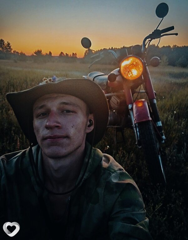 Лёня, 22, Барановичах — анкета №607836