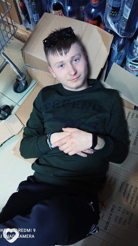 Артём, 24, Саратове — анкета №609828