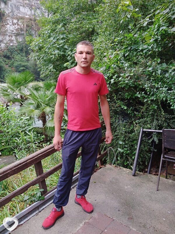 Олег, 36, Валуйках — анкета №611767