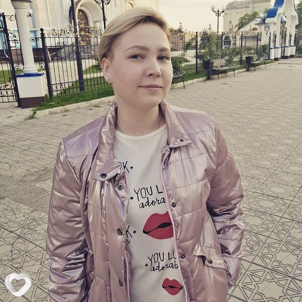Александра, 28, Стаханове — анкета №612435
