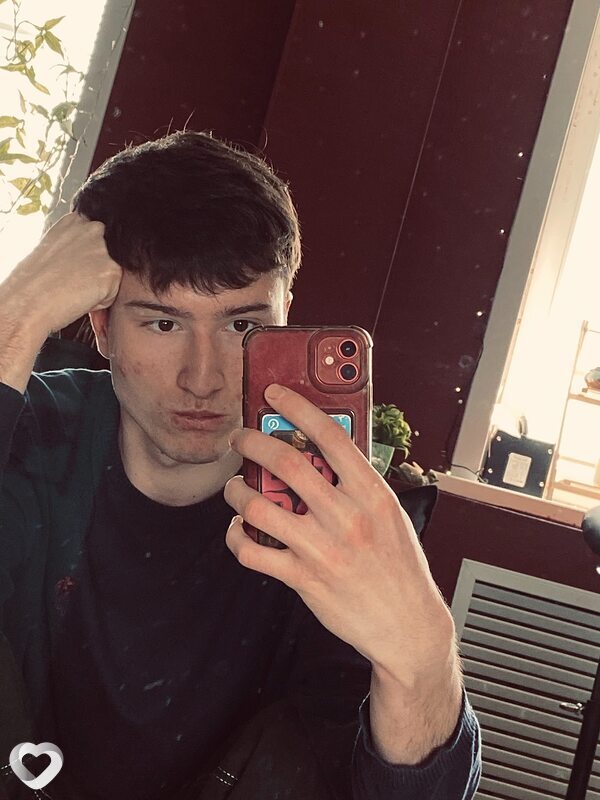Максим, 21, Астрахани — анкета №613758