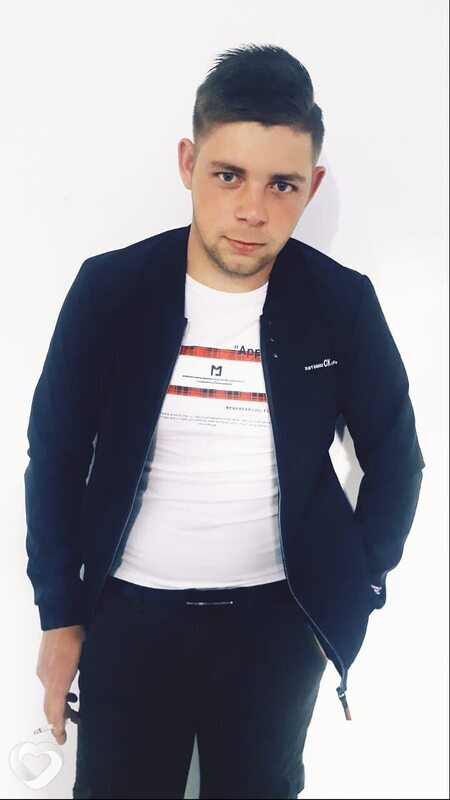 Максим, 29, Приморско-Ахтарске — анкета №614495