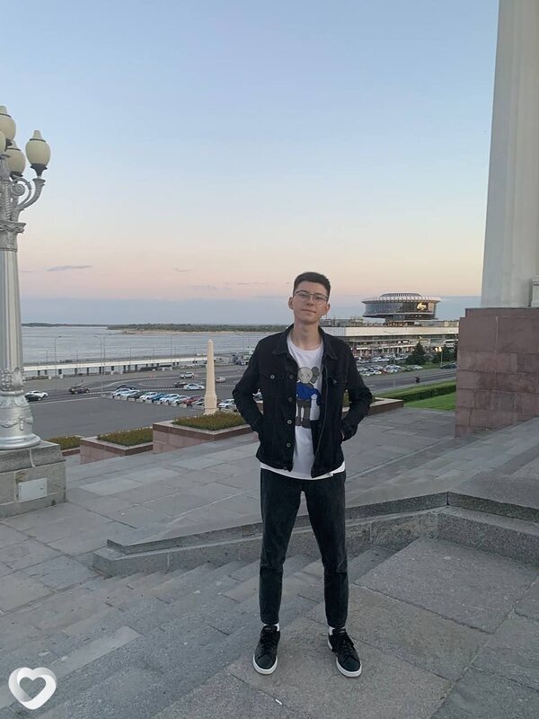 Максим, 25, Москве — анкета №614890