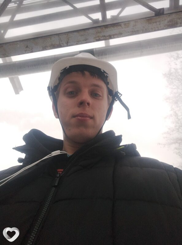 Артем, 23, Гомеле — анкета №615258