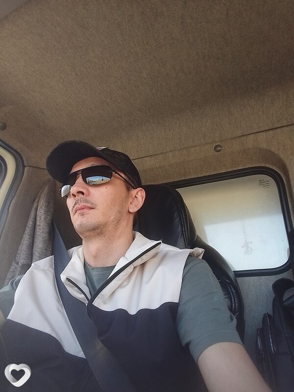 Павел, 35, Омске — анкета №616325