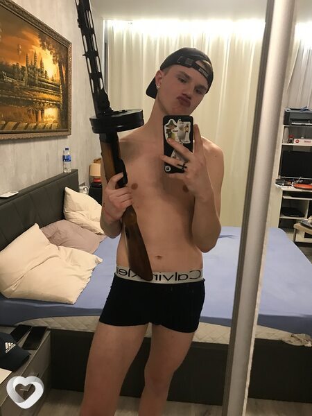 Максим, 22, Березине — анкета №616618