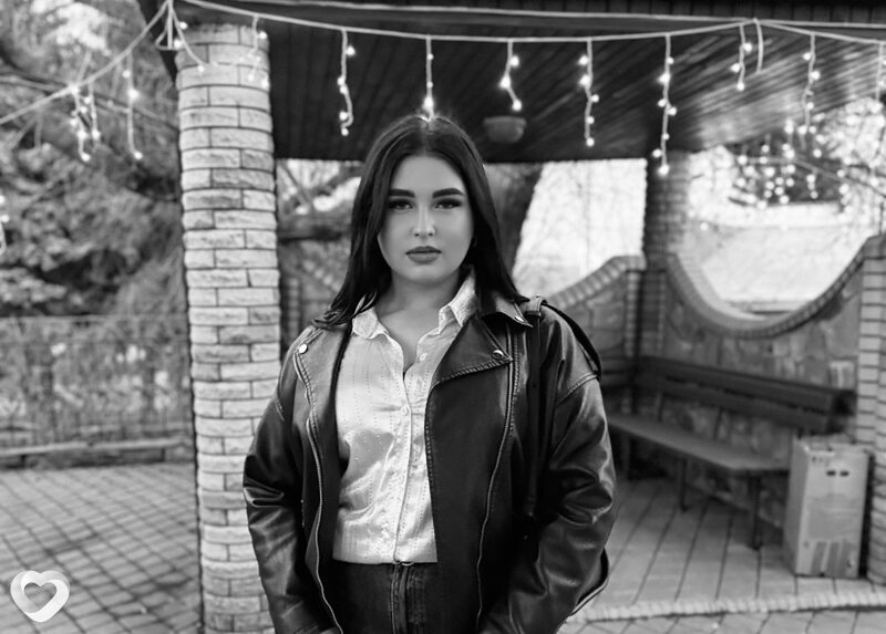 Диана, 25, Луганске — анкета №619856
