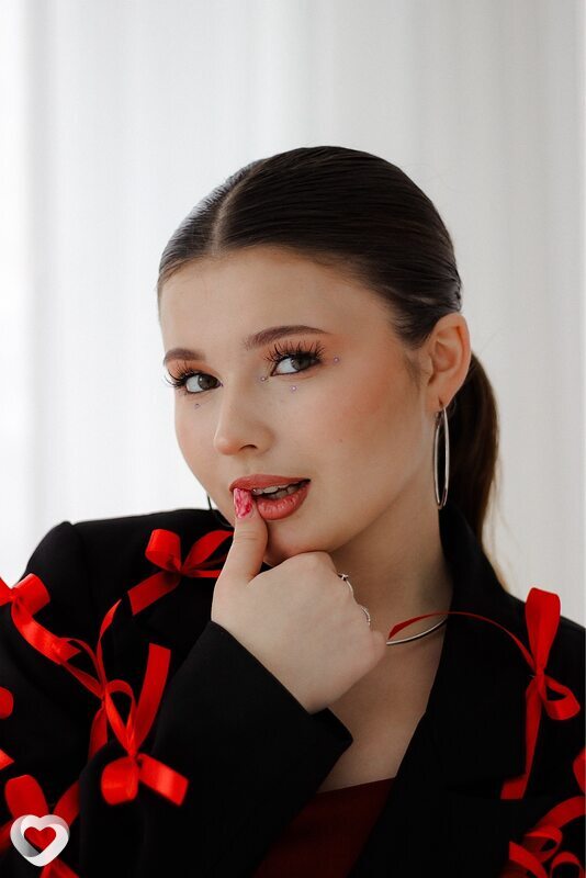 Алёна, 21, Минске — анкета №620110