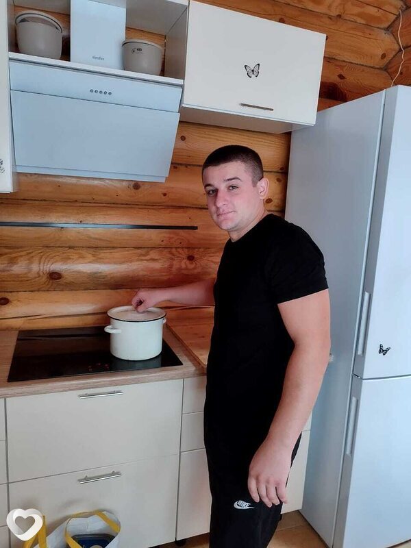 Артур, 29, Слуцке — анкета №622330