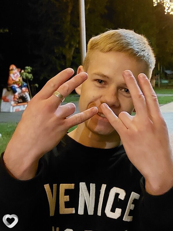 Иван, 23, Кургане — анкета №626727