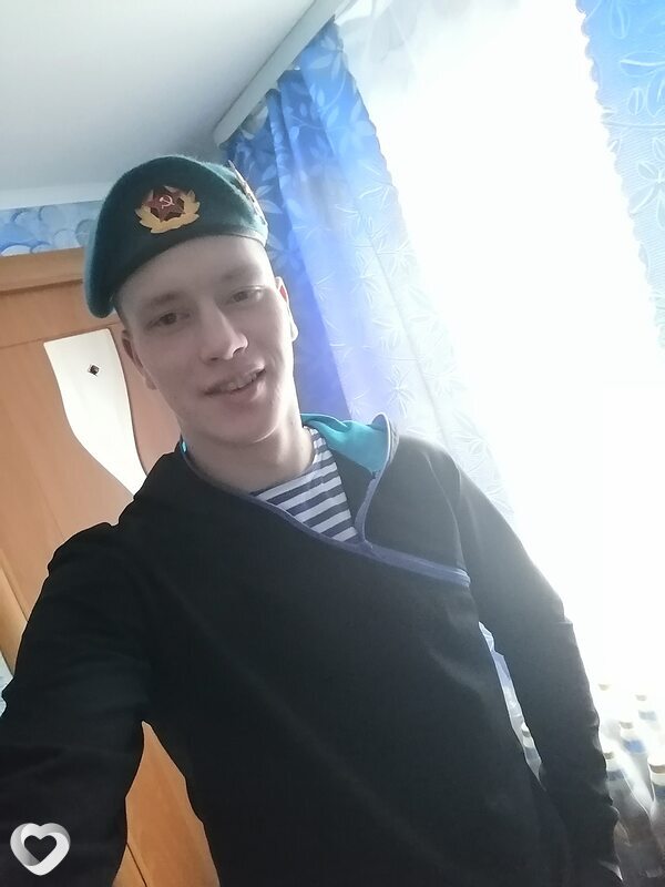 Иван, 23, Серове — анкета №627019