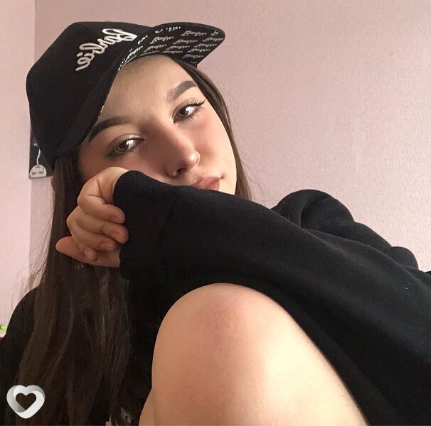 Дашка, 21, Ростове-на-Дону — анкета №627997