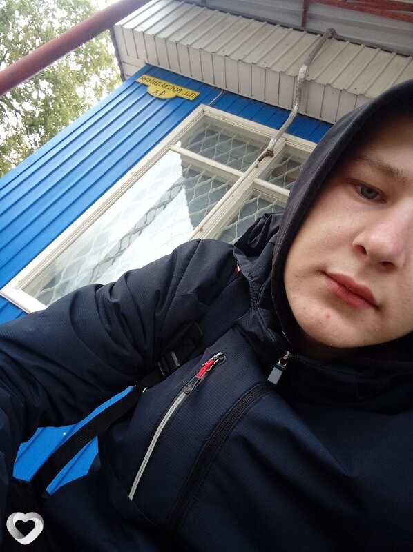 Макс, 21, Москве — анкета №628852