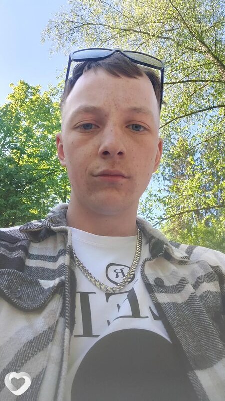 Артём, 21, Бресте — анкета №629800