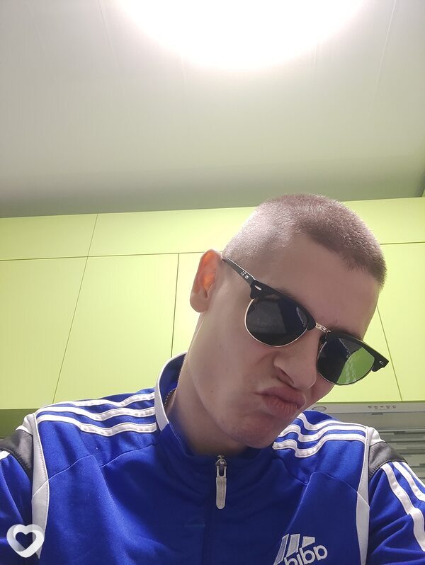 Максим, 24, Бобруйске — анкета №630347