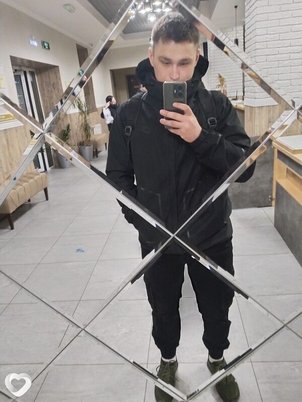 Кирилл, 27, Омске — анкета №630627