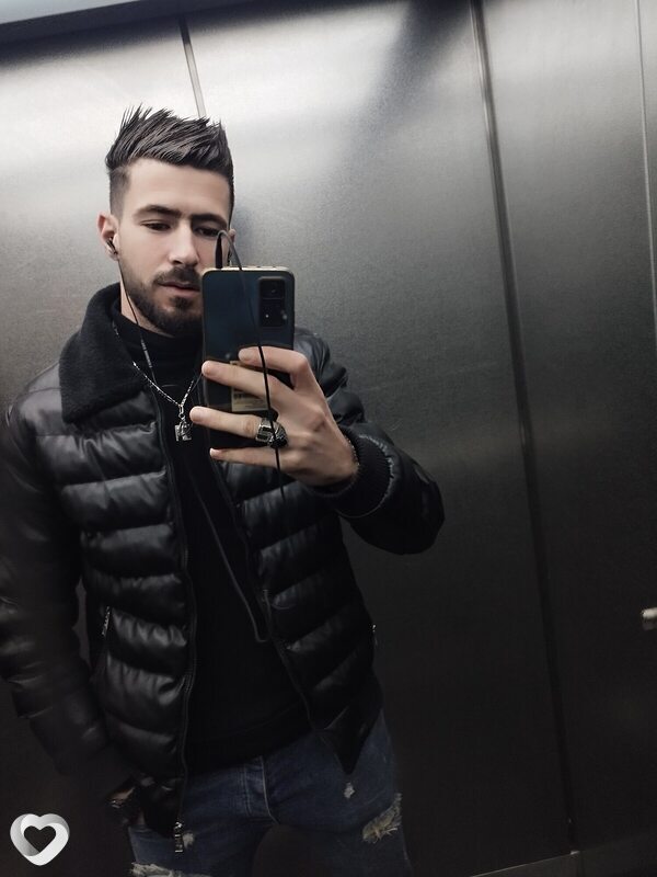 Houssam, Берлин