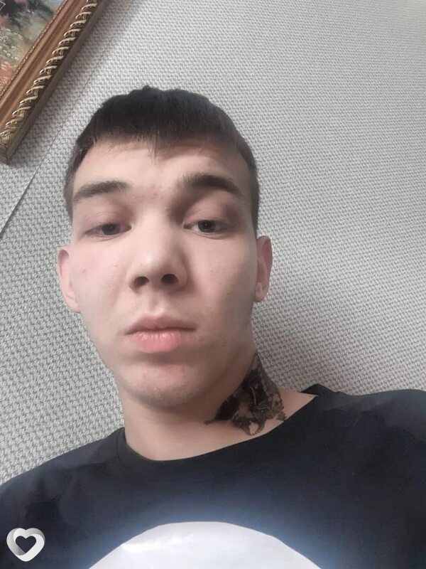 Виктор, 23, Москве — анкета №632468