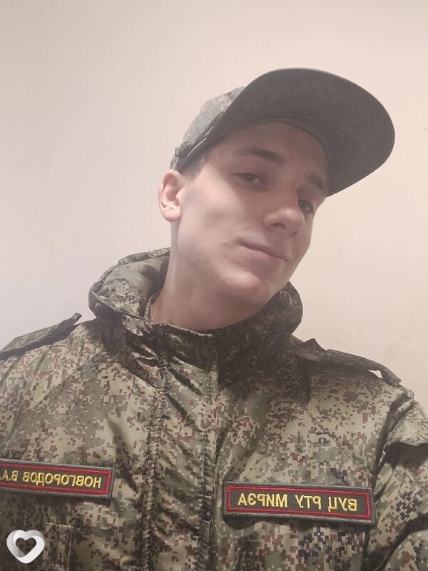 Виктор, 24, Москве — анкета №632824