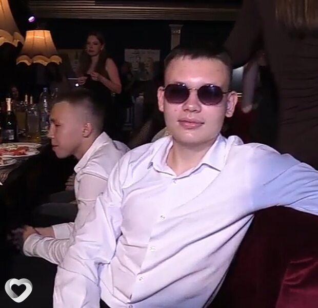 Артем, 22, Новосибирске — анкета №635200