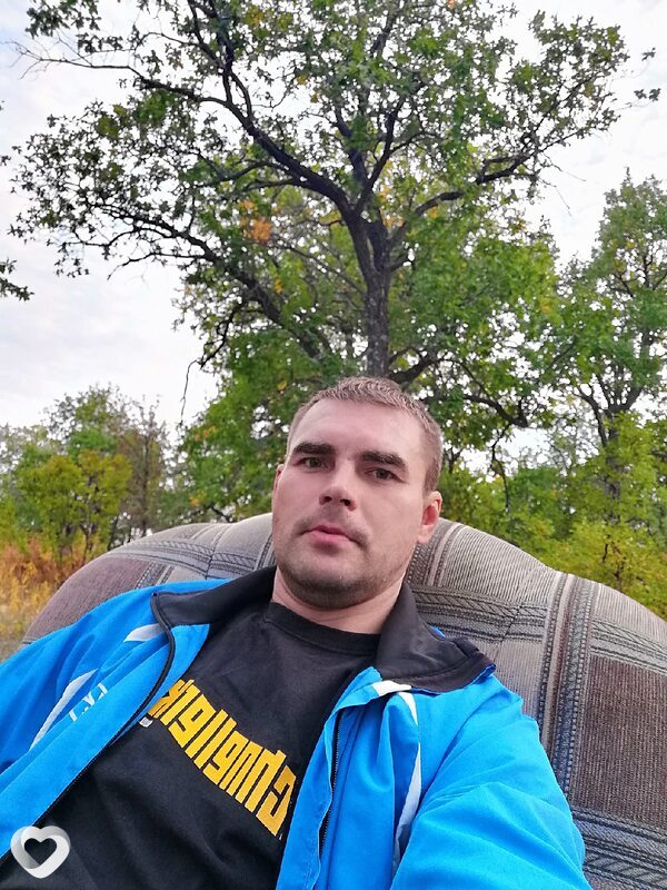 Артем, 41, Вольске — анкета №635836