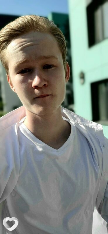 Илья, 22, Москве — анкета №636360