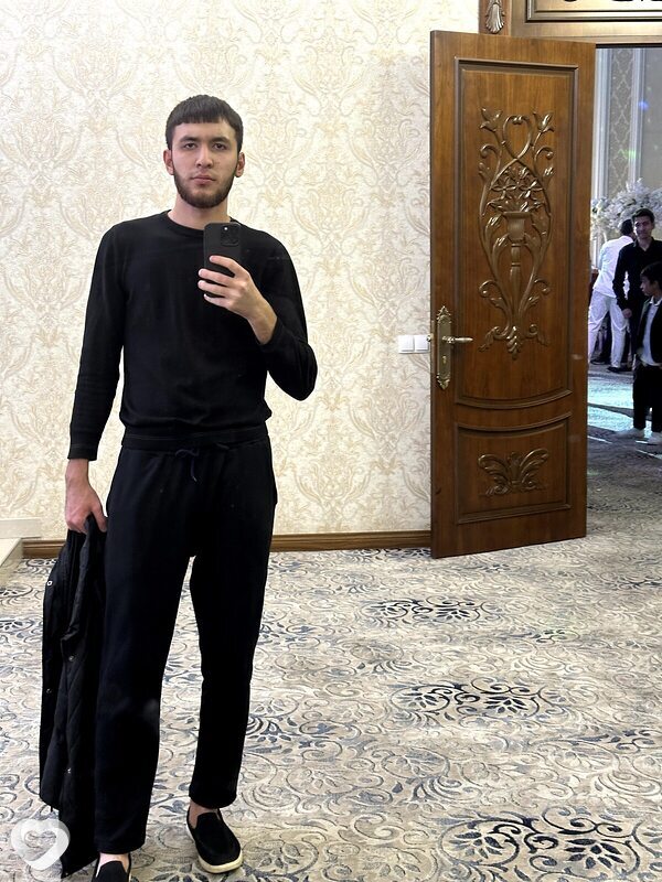 Шухрат, 22, Москве — анкета №637193