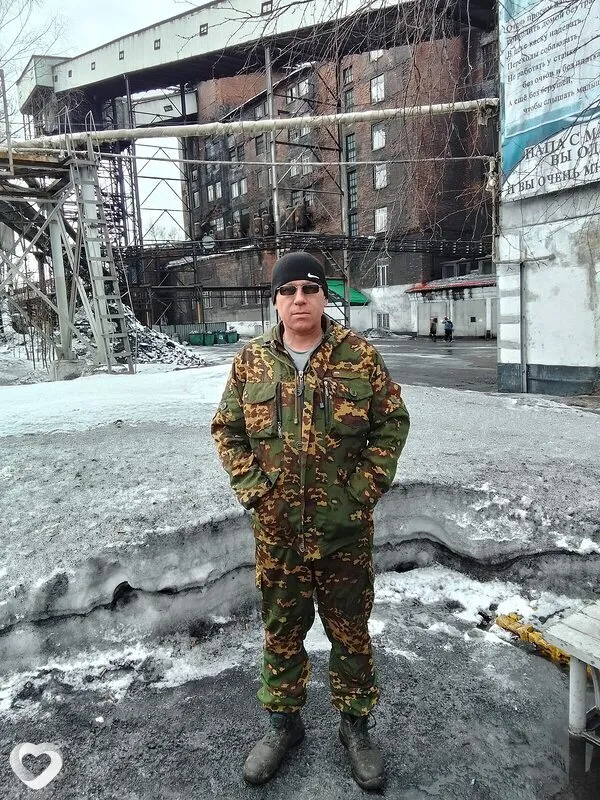 Павел, 38, Горно-Алтайске — анкета №637337