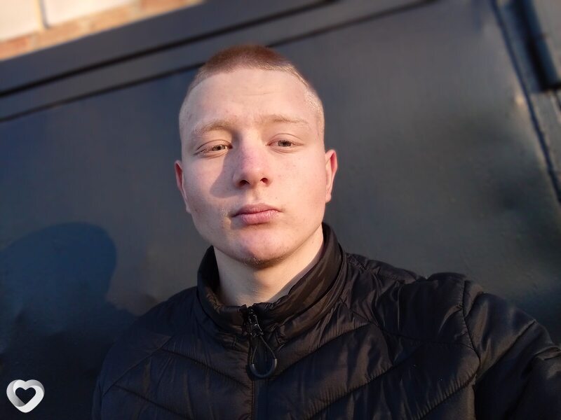 Николай, 21, Барнауле — анкета №637626