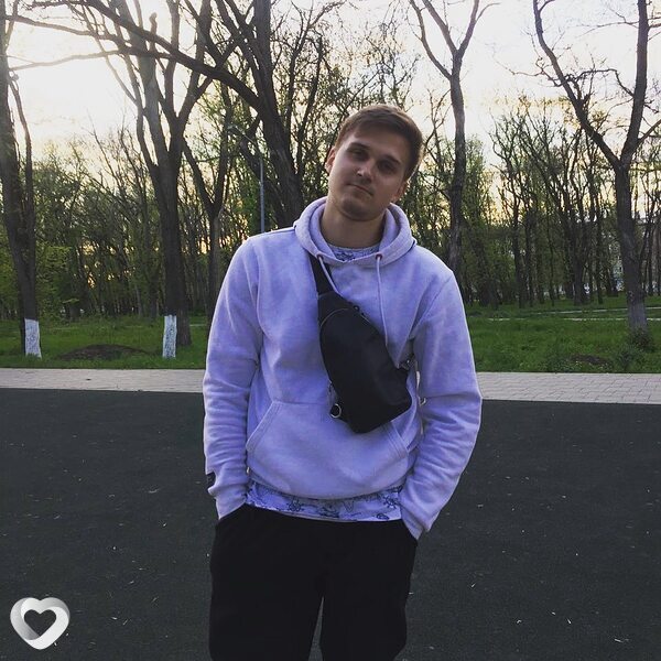Саша, 23, Москве — анкета №638563