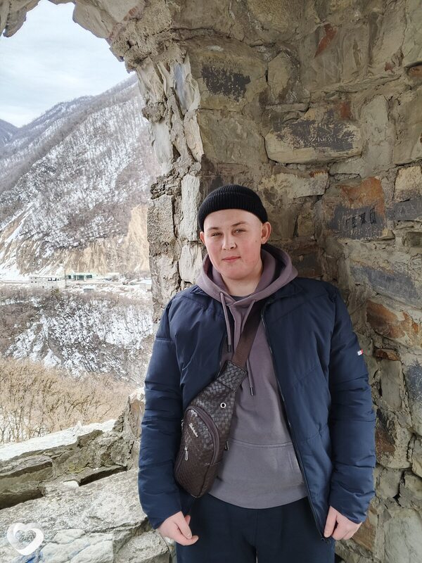 Макс, 22, Москве — анкета №640467