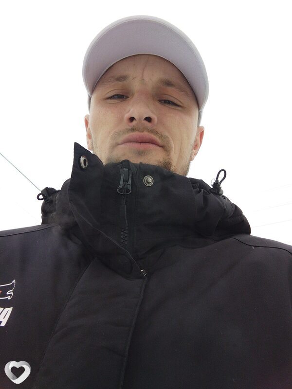 Максим, 31, Бийске — анкета №641359